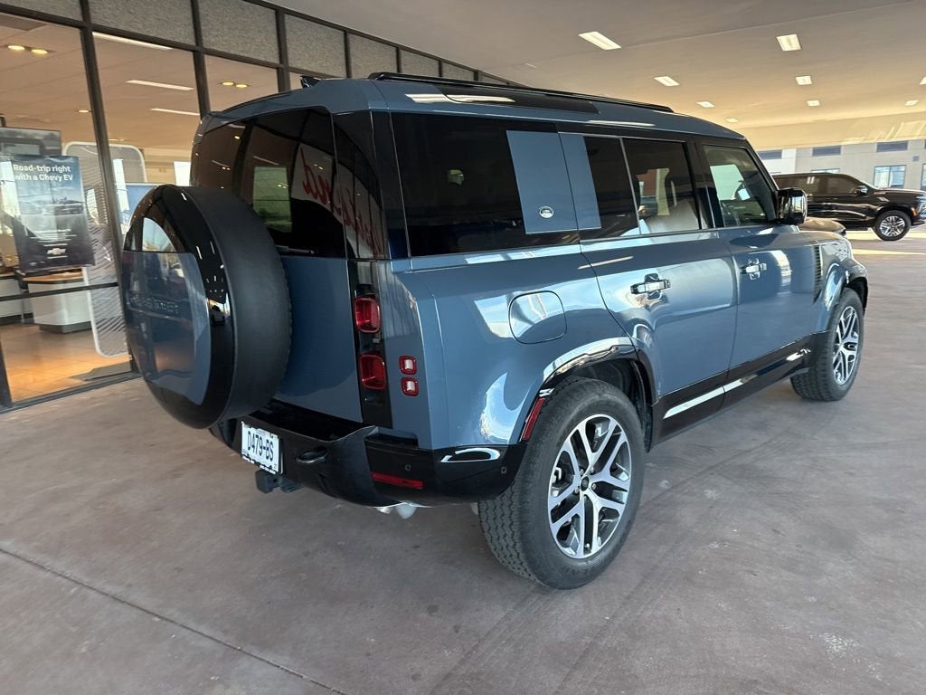 2024 Land Rover Defender 110 P400 X-Dynamic SE