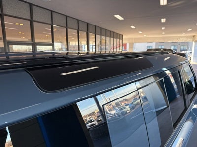 2024 Land Rover Defender 110 P400 X-Dynamic SE