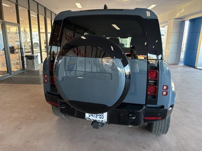 2024 Land Rover Defender 110 P400 X-Dynamic SE