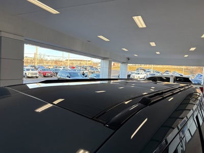 2024 Land Rover Defender 110 P400 X-Dynamic SE