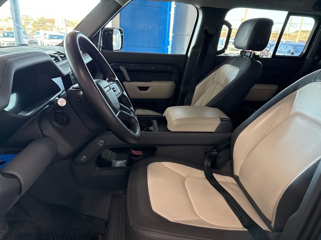 2024 Land Rover Defender 110 P400 X-Dynamic SE