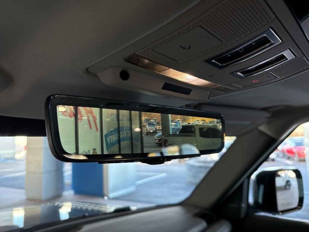 2024 Land Rover Defender 110 P400 X-Dynamic SE