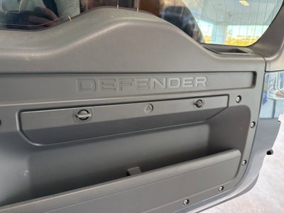 2024 Land Rover Defender 110 P400 X-Dynamic SE
