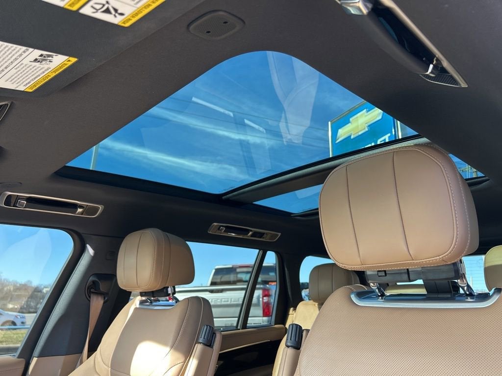 2025 Land Rover Range Rover SE