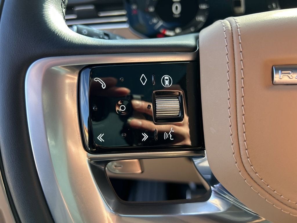 2025 Land Rover Range Rover SE