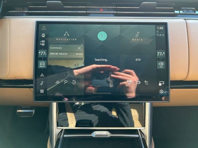 2025 Land Rover Range Rover SE