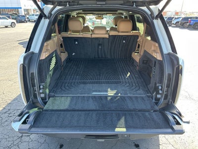 2025 Land Rover Range Rover SE