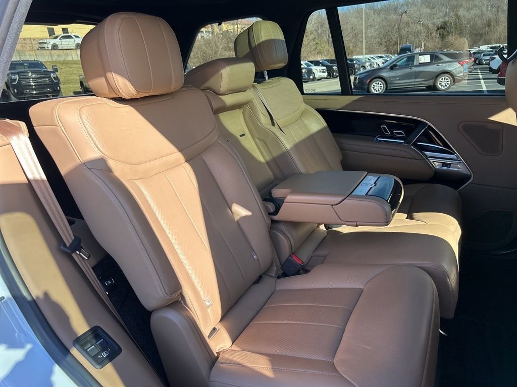 2025 Land Rover Range Rover SE