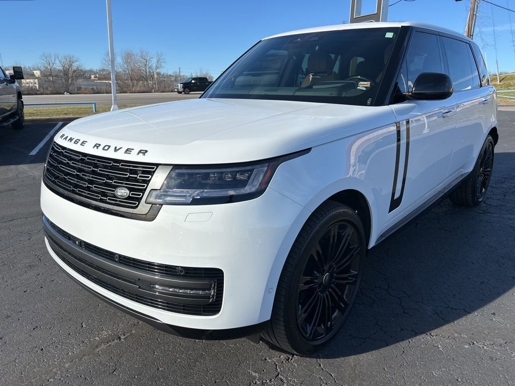 2025 Land Rover Range Rover SE