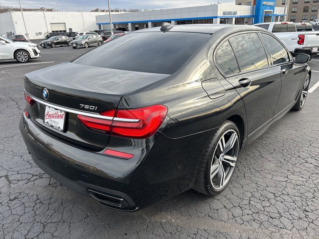 2017 BMW 750i 750i