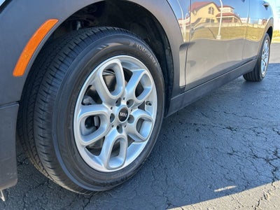 2017 MINI Clubman Cooper