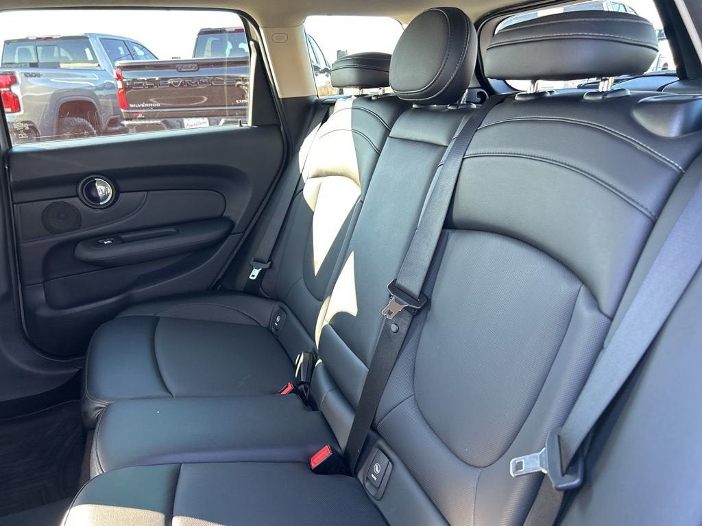 2017 MINI Clubman Cooper